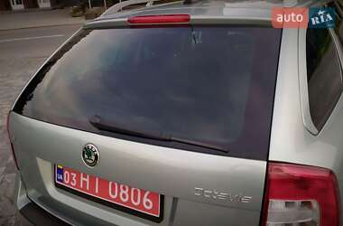 Универсал Skoda Octavia 2010 в 