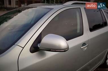 Универсал Skoda Octavia 2010 в 