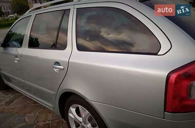Универсал Skoda Octavia 2010 в 