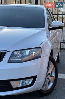 Лифтбек Skoda Octavia 2017 в 