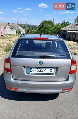 Универсал Skoda Octavia 2011 в 