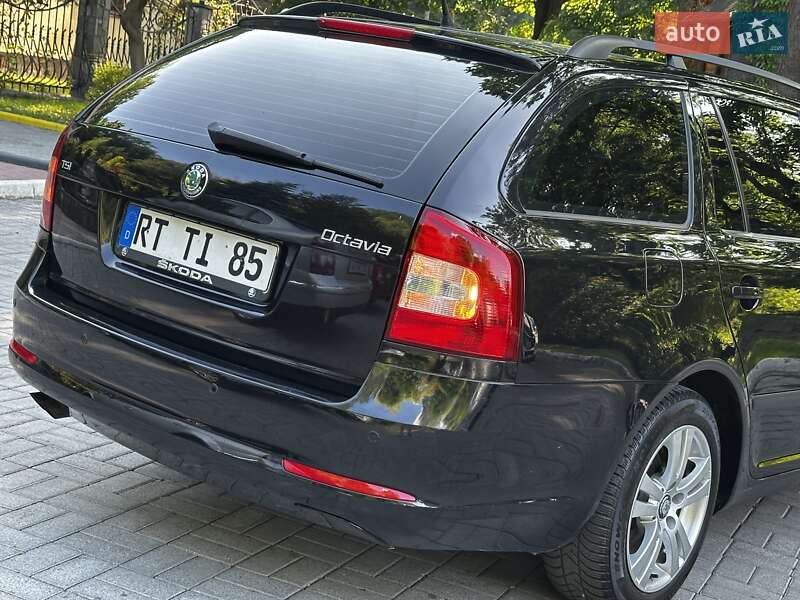 Універсал Skoda Octavia 2011 в Дрогобичі