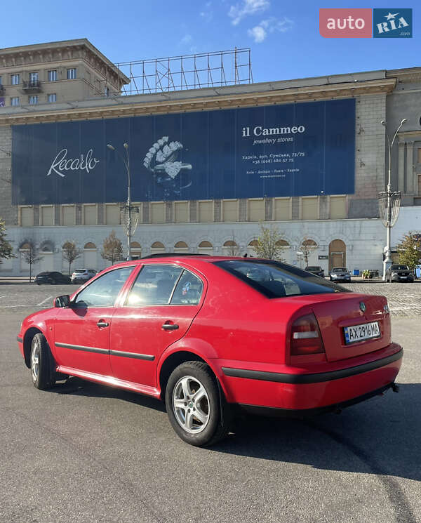 Лифтбек Skoda Octavia 1998 в Харькове
