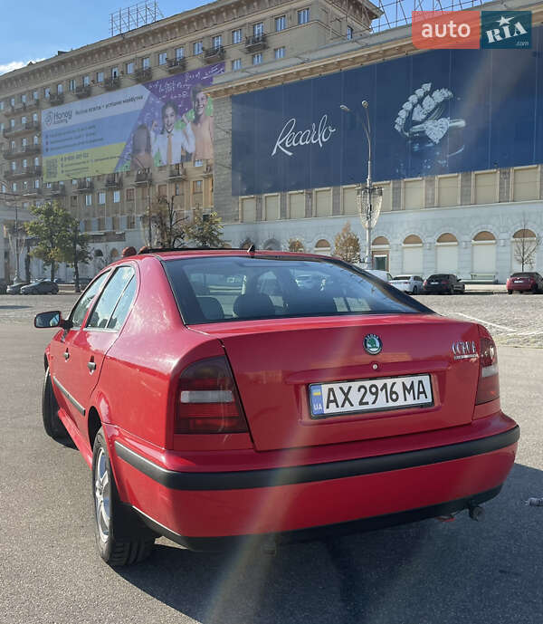 Лифтбек Skoda Octavia 1998 в Харькове