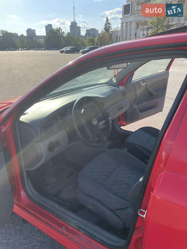 Лифтбек Skoda Octavia 1998 в Харькове