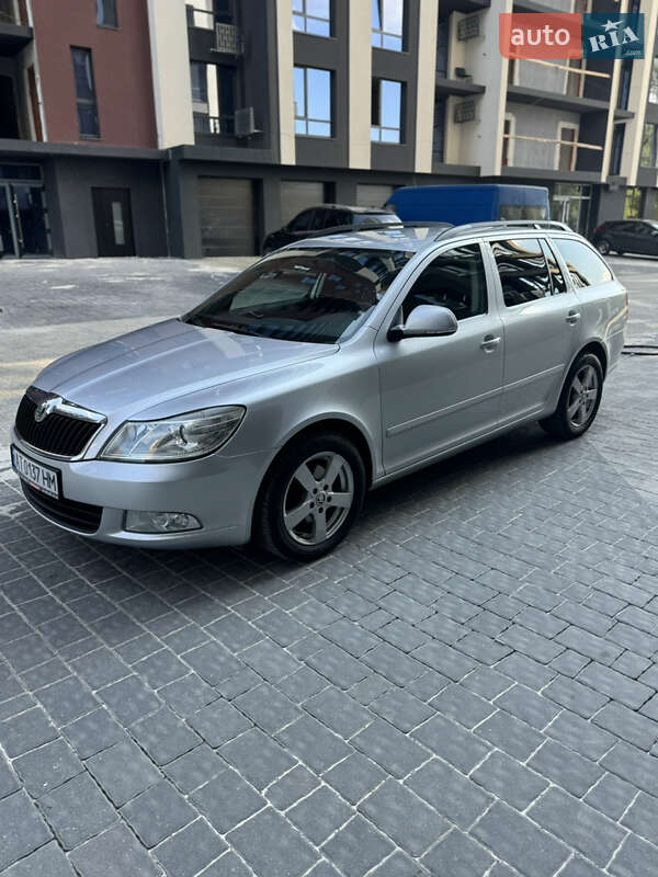 Универсал Skoda Octavia 2012 в Ивано-Франковске