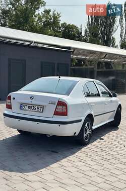 Лифтбек Skoda Octavia 2004 в 