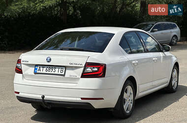 Ліфтбек Skoda Octavia 2019 в 