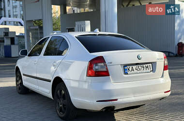 Лифтбек Skoda Octavia 2010 в 
