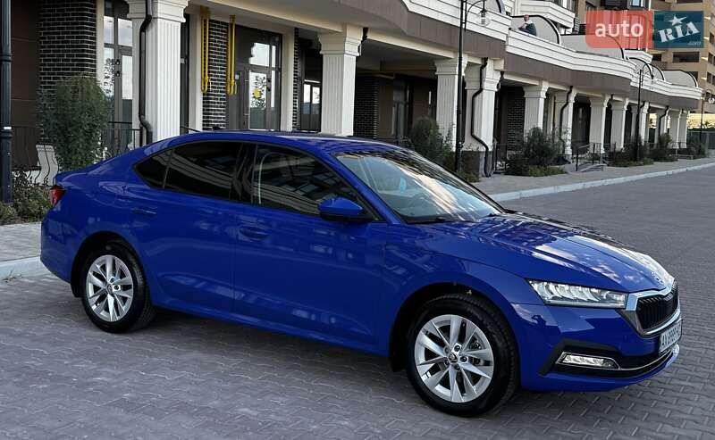 Лифтбек Skoda Octavia 2021 в Киеве