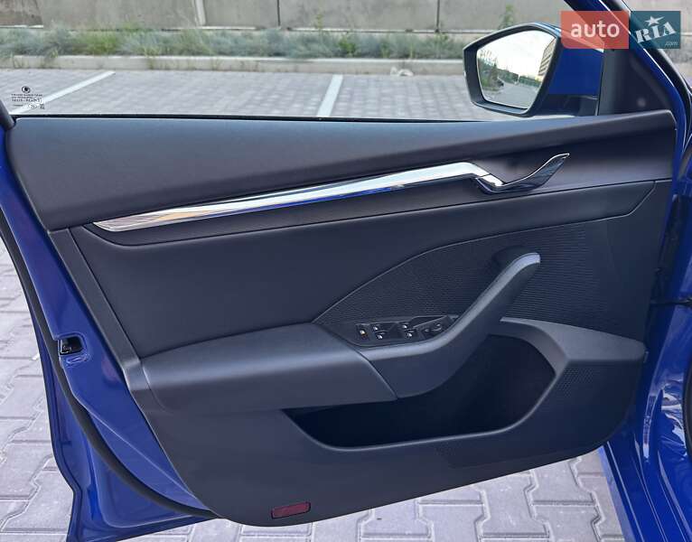 Лифтбек Skoda Octavia 2021 в Киеве