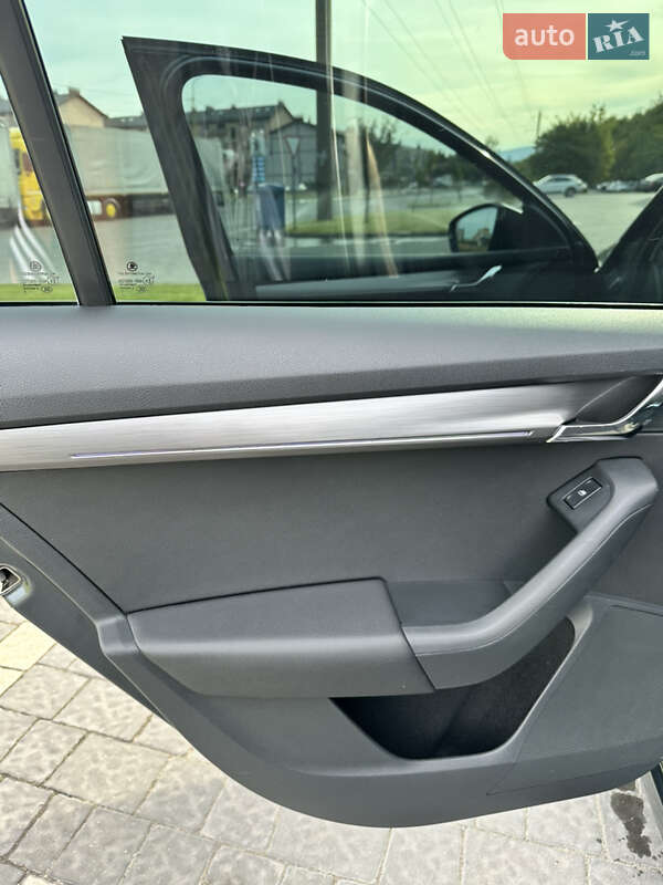 Универсал Skoda Octavia 2017 в Ужгороде