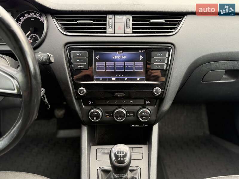 Лифтбек Skoda Octavia 2017 в Ужгороде
