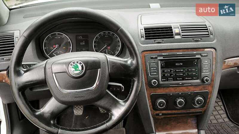 Лифтбек Skoda Octavia 2011 в Днепре