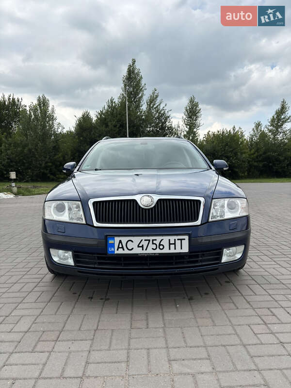 Универсал Skoda Octavia 2008 в Нововолынске
