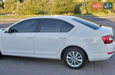 Лифтбек Skoda Octavia 2013 в 
