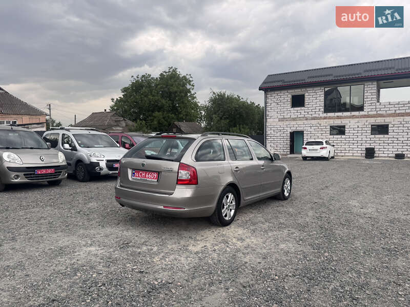 Универсал Skoda Octavia 2010 в Звенигородке