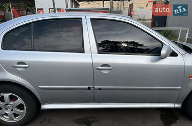 Лифтбек Skoda Octavia 1999 в 
