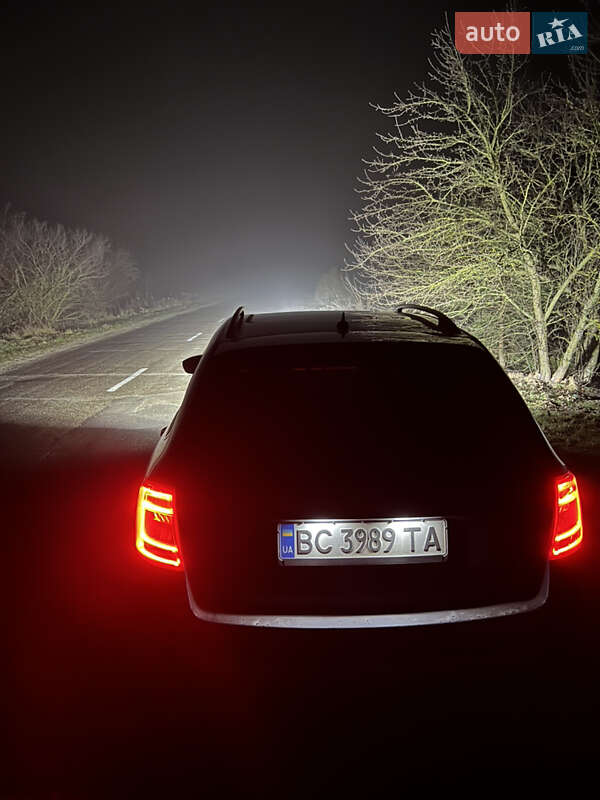 Універсал Skoda Octavia 2016 в Яворові