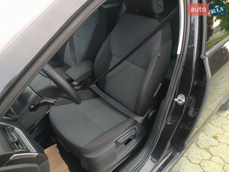 Универсал Skoda Octavia 2015 в Дубно