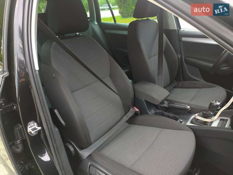 Универсал Skoda Octavia 2015 в Дубно