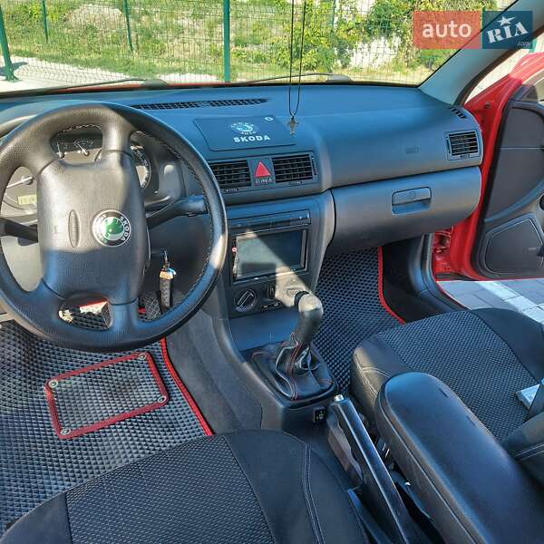 Лифтбек Skoda Octavia 2005 в Днепре