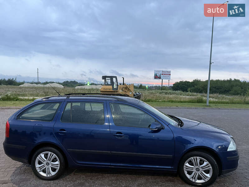 Универсал Skoda Octavia 2005 в Городке