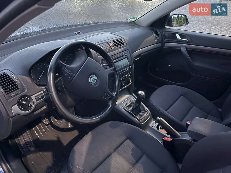 Универсал Skoda Octavia 2005 в Городке