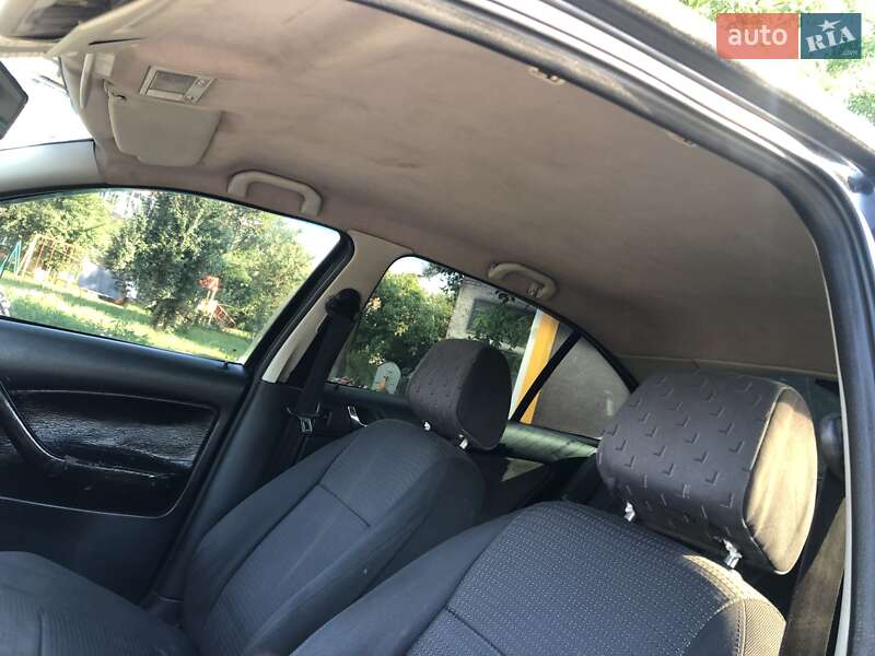 Лифтбек Skoda Octavia 2000 в Варве