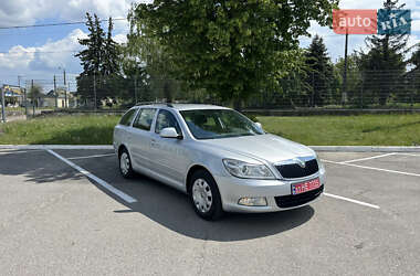 Универсал Skoda Octavia 2009 в 