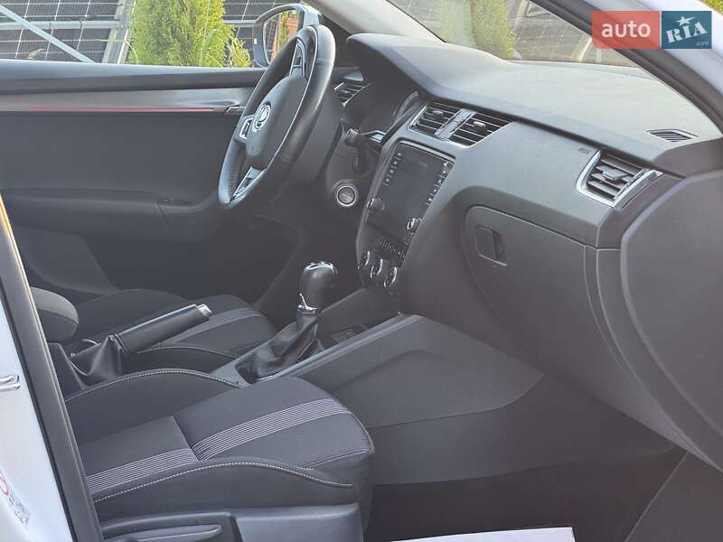 Универсал Skoda Octavia 2017 в Стрые