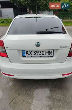 Лифтбек Skoda Octavia 2012 в 