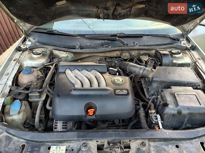Лифтбек Skoda Octavia 2001 в Попельне