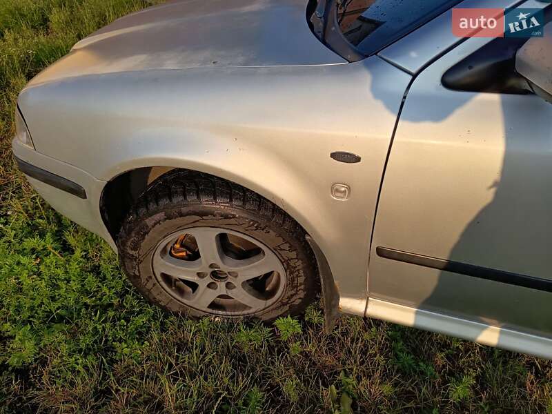 Лифтбек Skoda Octavia 2001 в Попельне