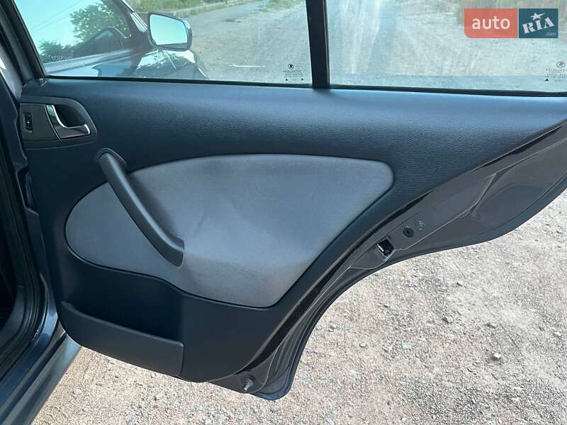 Лифтбек Skoda Octavia 2006 в Первомайске