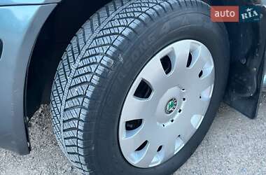 Лифтбек Skoda Octavia 2006 в 