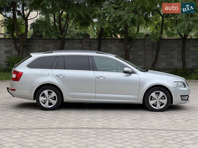 Универсал Skoda Octavia 2016 в Ровно