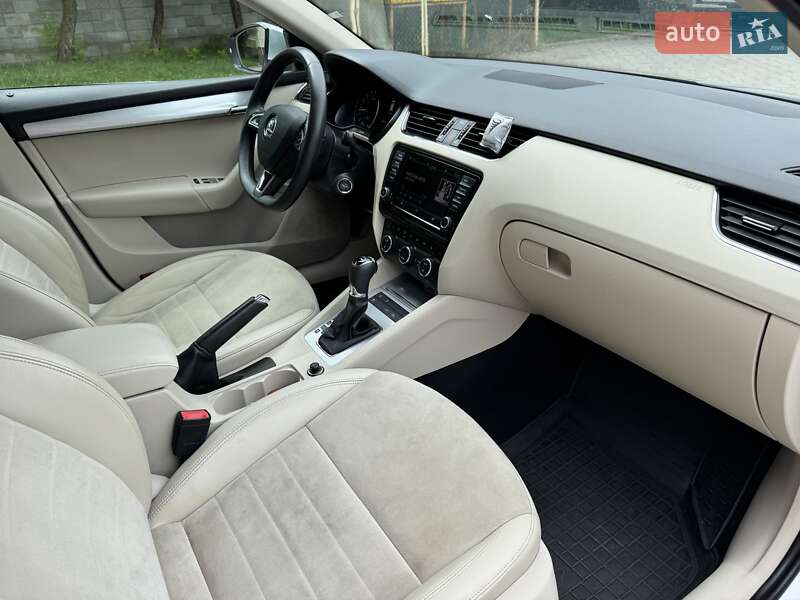 Универсал Skoda Octavia 2016 в Ровно