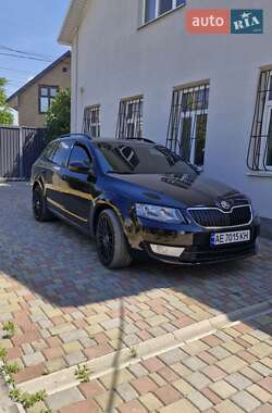Універсал Skoda Octavia 2014 в Дніпрі
