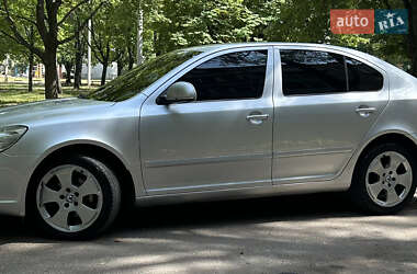 Лифтбек Skoda Octavia 2012 в 