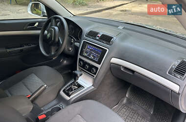 Лифтбек Skoda Octavia 2012 в 