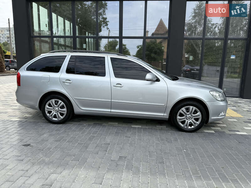 Универсал Skoda Octavia 2010 в Полтаве