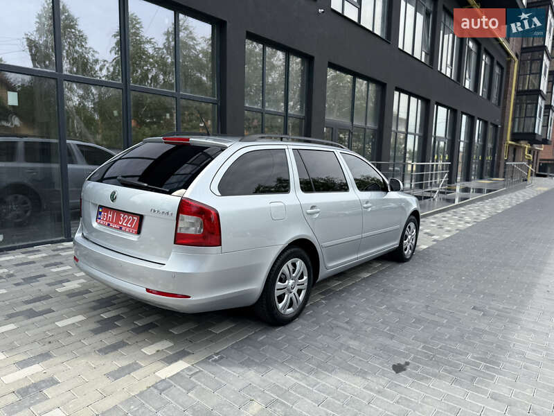 Универсал Skoda Octavia 2010 в Полтаве