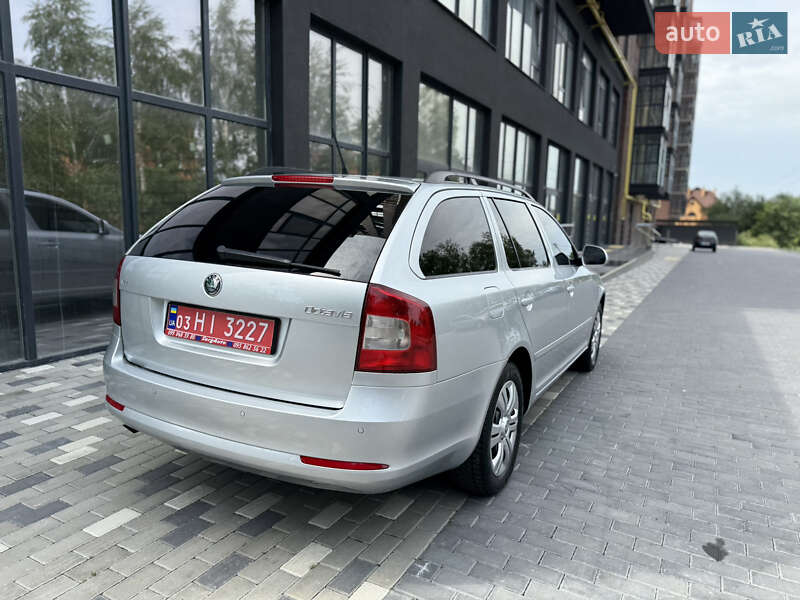 Универсал Skoda Octavia 2010 в Полтаве