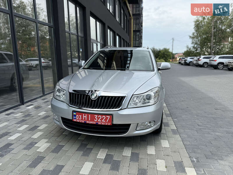 Универсал Skoda Octavia 2010 в Полтаве