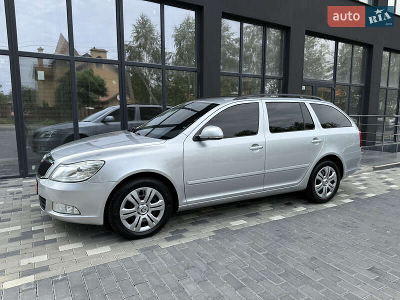 Универсал Skoda Octavia 2010 в Полтаве