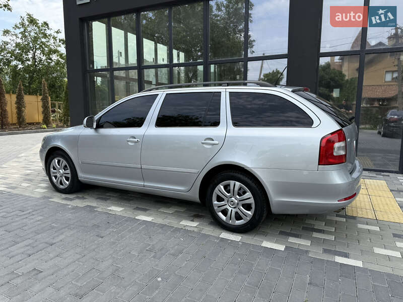 Универсал Skoda Octavia 2010 в Полтаве
