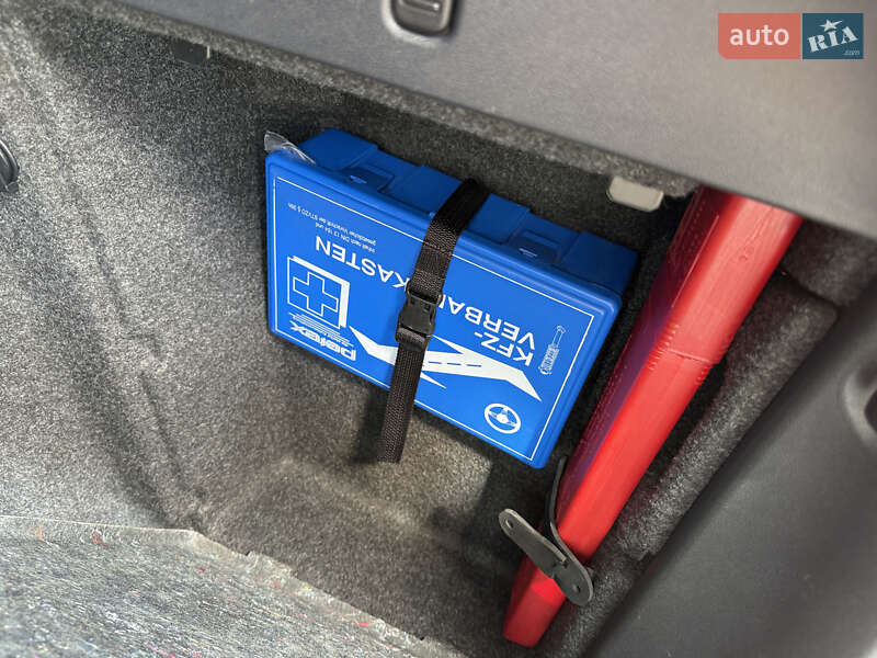 Универсал Skoda Octavia 2010 в Полтаве