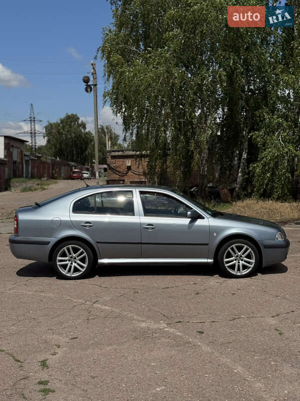 Лифтбек Skoda Octavia 2005 в Чернигове