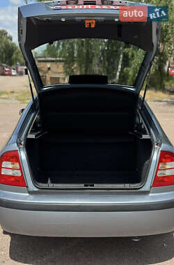 Лифтбек Skoda Octavia 2005 в 